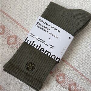 lululemon athletica Core Socks - Olive Green Unisex Sz. M Brand NEW